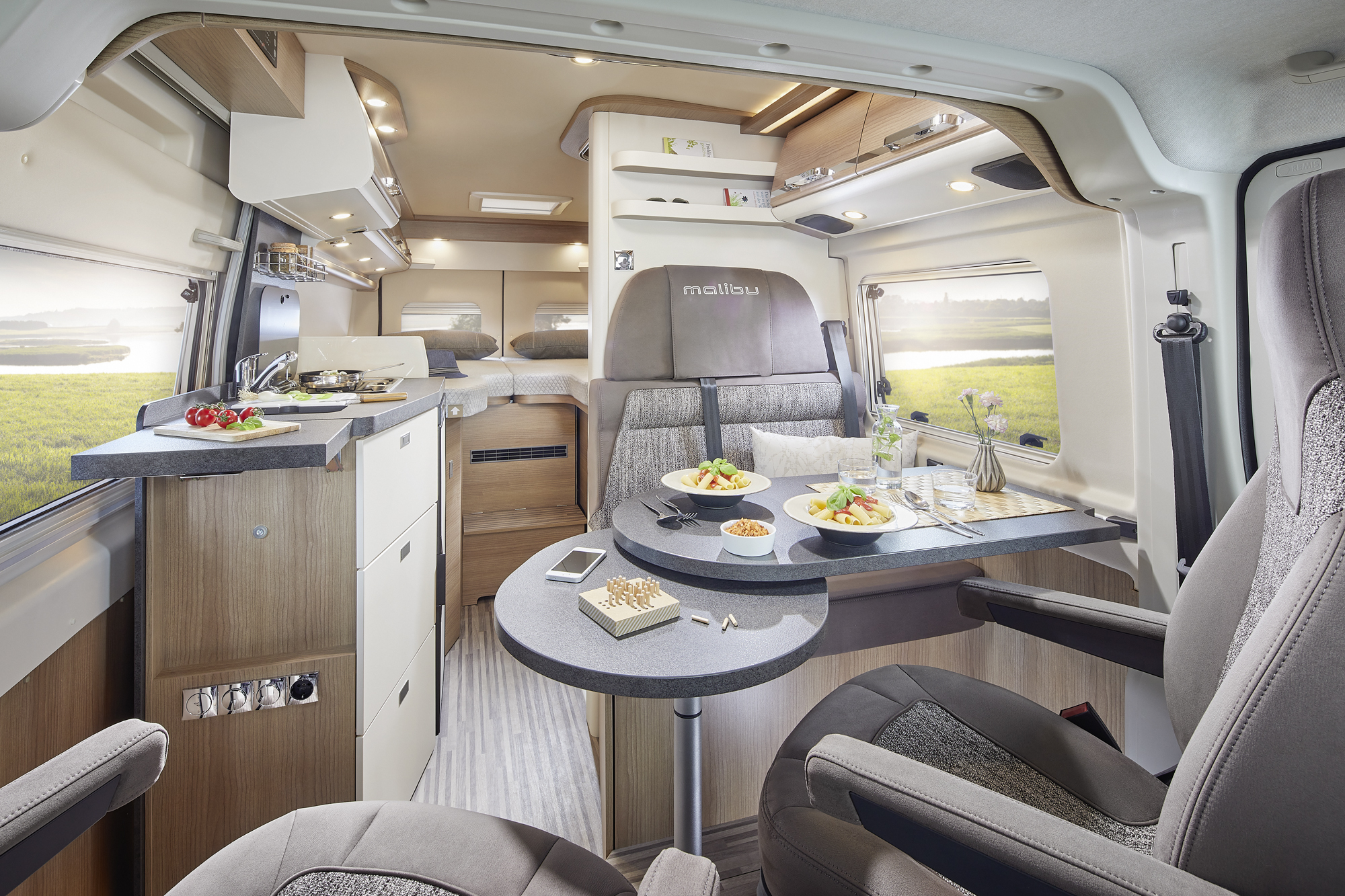 2025_MalibuVan_compact_600LE_Durchsicht-vh
